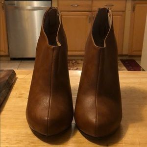 Michael Antonio Brown Ankle Boots Size 9